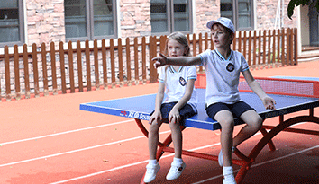 校服定制千億市場，哈馬校服引領(lǐng)發(fā)展