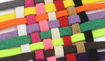 各學(xué)校幼兒園請注意，這“幼兒園校服”會(huì)鬧出人命，幼兒園千萬別給孩子穿！