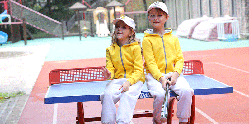 校服生產(chǎn)廠家 校服生產(chǎn)廠家