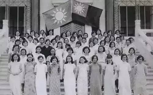 校服定做 校服定做