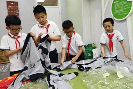 校服定制 校服定制