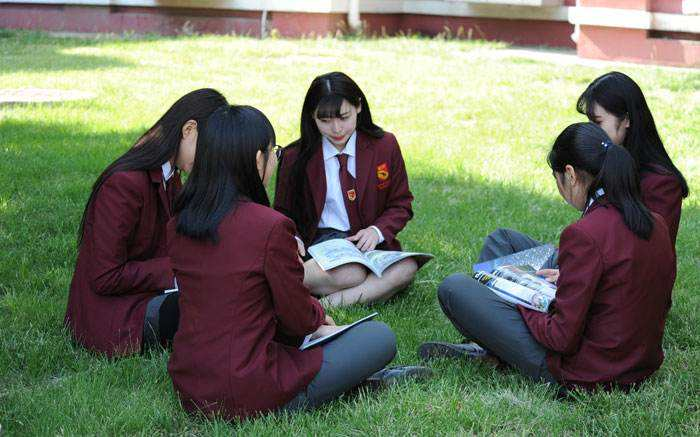 校服定做 校服定做