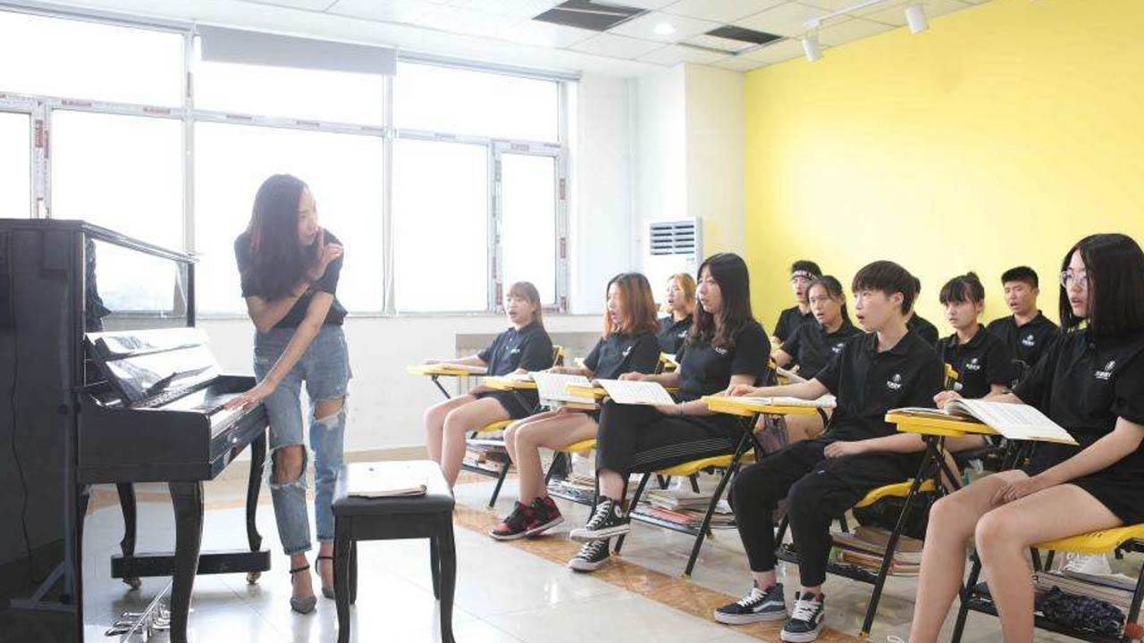 校服有限公司 校服有限公司