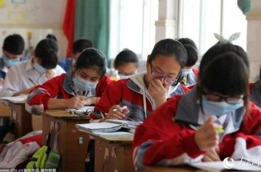 定制校服公司 定制校服公司