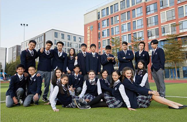 校服生產(chǎn)公司