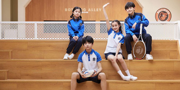 校服生產(chǎn)公司,校服定做 校服生產(chǎn)公司,校服定做