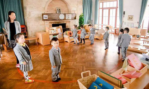 幼兒園園服定制，幼兒園服廠家