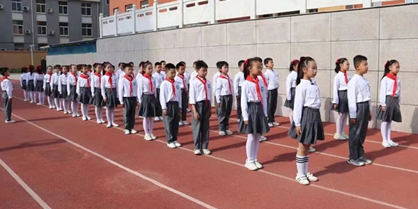 中小學校服定制，校服生產(chǎn)廠家