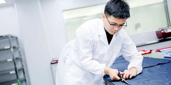 校服定做廠家，校服定做