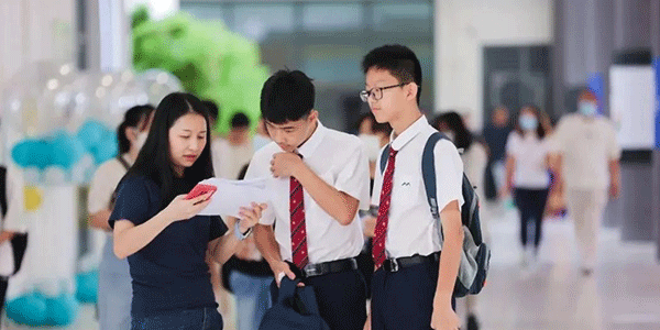 校服定制廠家，校服廠家