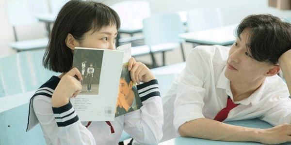 定制校服廠家，小學(xué)定制校服