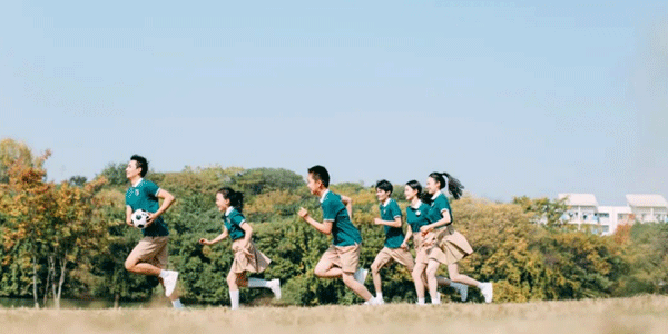 校服定制廠家，春季運(yùn)動(dòng)校服