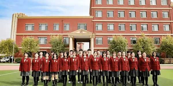 校服定制制造商，學(xué)生校服定制