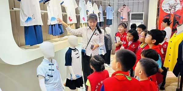 校服定制企業(yè)，定做校服