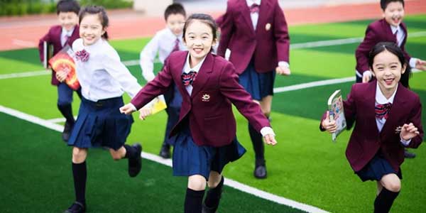 定制秋季校服廠(chǎng)家，秋季校服設(shè)計(jì)